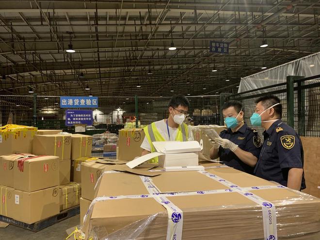 成都1-8月貨物貿易進出口總值突破5470億元，同比增長7.1%，國內貿易代理業(yè)務助力穩(wěn)定增長